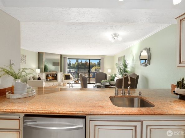 1207 S 308th Street 41, Federal Way WA 98003