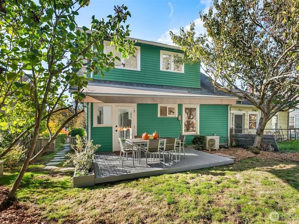 932 29th Avenue, Seattle WA 98122