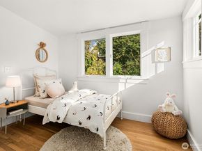 932 29th Avenue, Seattle WA 98122