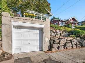 932 29th Avenue, Seattle WA 98122