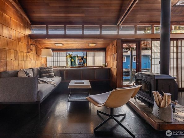 3130 Portage Bay Place E C, Seattle WA 98102