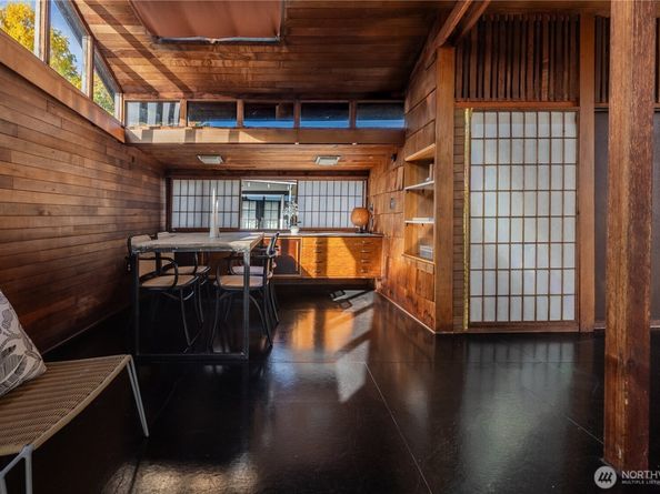 3130 Portage Bay Place E C, Seattle WA 98102