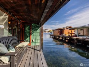 3130 Portage Bay Place E C, Seattle WA 98102