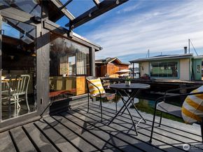 3130 Portage Bay Place E C, Seattle WA 98102