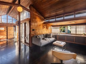 3130 Portage Bay Place E C, Seattle WA 98102