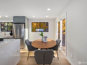 8317 NE 162nd Place, Kenmore WA 98028