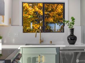 8317 NE 162nd Place, Kenmore WA 98028