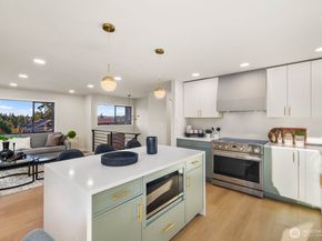 8317 NE 162nd Place, Kenmore WA 98028