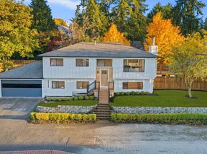 8317 NE 162nd Place, Kenmore WA 98028