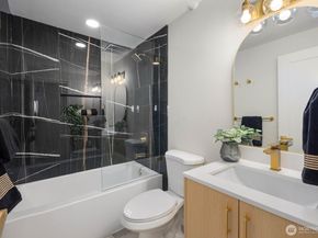 8317 NE 162nd Place, Kenmore WA 98028