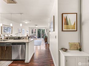 3104 Western Avenue 610, Seattle WA 98121