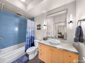 3104 Western Avenue 610, Seattle WA 98121