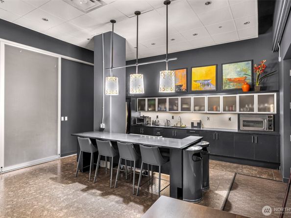 3104 Western Avenue 610, Seattle WA 98121