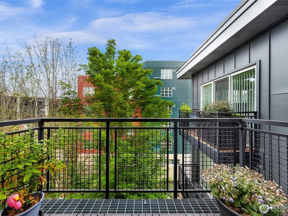 3104 Western Avenue 610, Seattle WA 98121