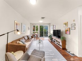 3104 Western Avenue 610, Seattle WA 98121