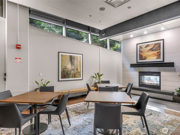 3104 Western Avenue 610, Seattle WA 98121