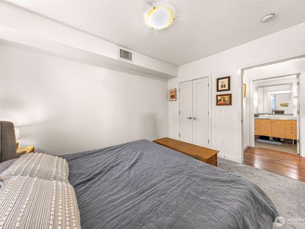 3104 Western Avenue 610, Seattle WA 98121