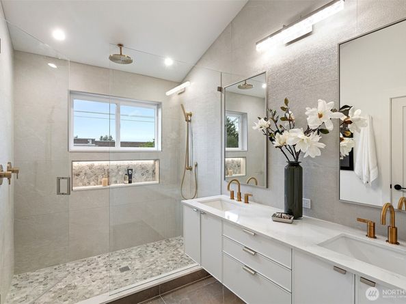 2510 NW 80th Street, Seattle WA 98117