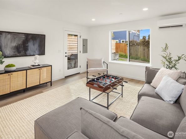 333 NW 47th Street C, Seattle WA 98107