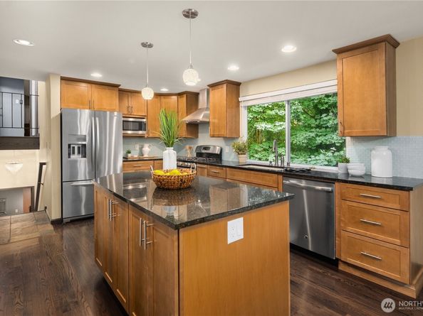 9411 NE 139th Street, Kirkland WA 98034