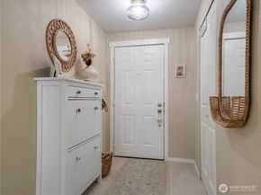 8745 Greenwood Avenue N 311, Seattle WA 98103