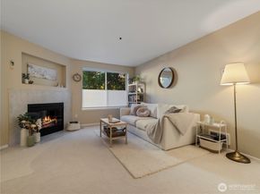 8745 Greenwood Avenue N 311, Seattle WA 98103