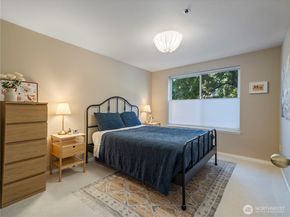 8745 Greenwood Avenue N 311, Seattle WA 98103
