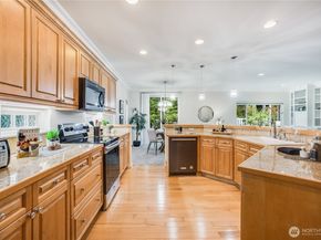 31849 48th Circle SW 13A, Federal Way WA 98023