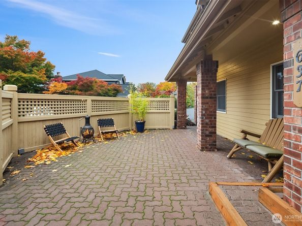 637 Elm Place, Edmonds WA 98020