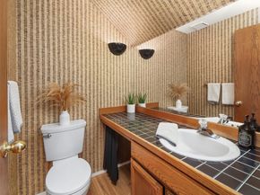 637 Elm Place, Edmonds WA 98020