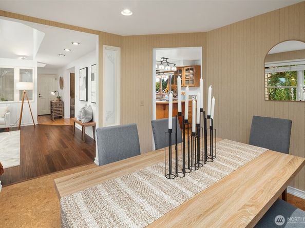 637 Elm Place, Edmonds WA 98020