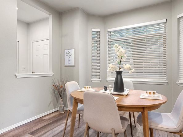 18010 NE 94th Court 2, Redmond WA 98052