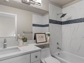 18010 NE 94th Court 2, Redmond WA 98052