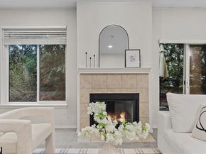 18010 NE 94th Court 2, Redmond WA 98052