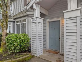 18010 NE 94th Court 2, Redmond WA 98052