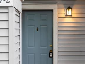 18010 NE 94th Court 2, Redmond WA 98052