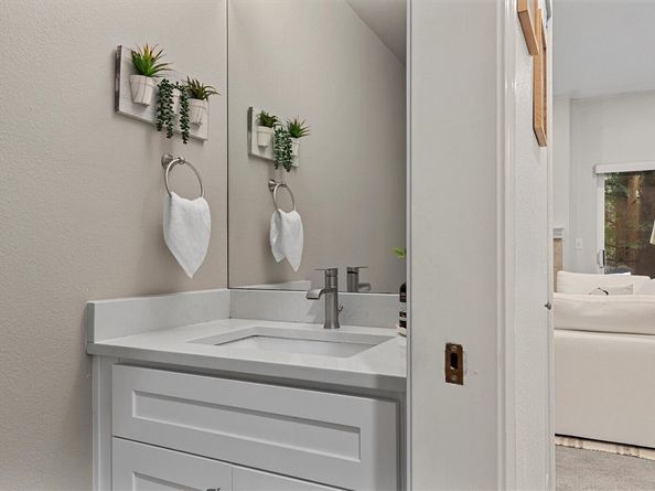 18010 NE 94th Court 2, Redmond WA 98052