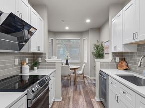 18010 NE 94th Court 2, Redmond WA 98052