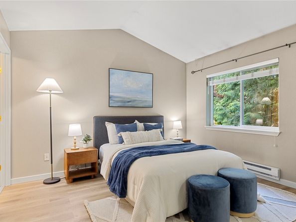 18010 NE 94th Court 2, Redmond WA 98052
