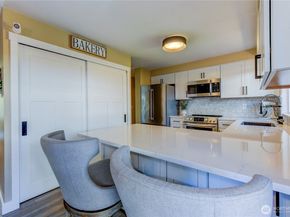 525 218th Street SW, Bothell WA 98021