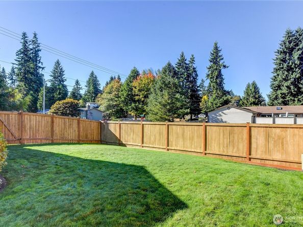 525 218th Street SW, Bothell WA 98021