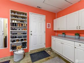 525 218th Street SW, Bothell WA 98021