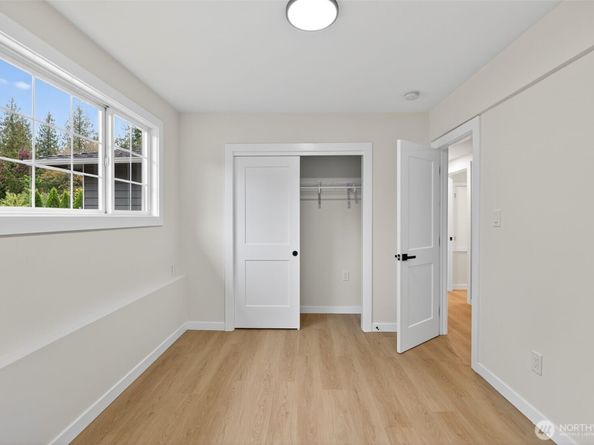17203 Brook Boulevard, Bothell WA 98012