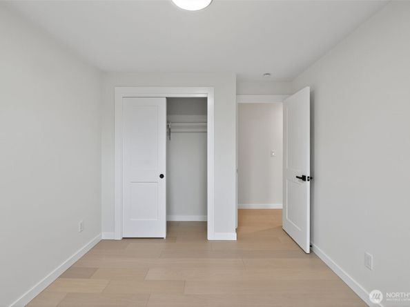 17203 Brook Boulevard, Bothell WA 98012
