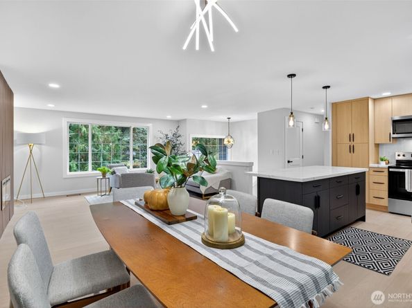 17203 Brook Boulevard, Bothell WA 98012