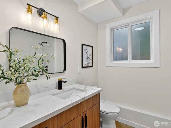 17203 Brook Boulevard, Bothell WA 98012