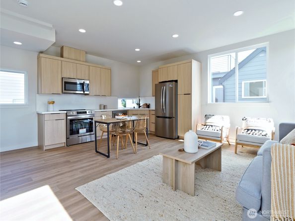 6920 B Flora Avenue S, Seattle WA 98108