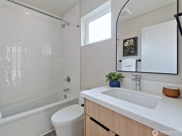 6920 B Flora Avenue S, Seattle WA 98108