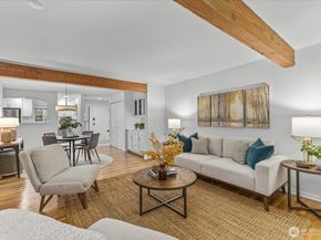 3921 108th Avenue NE A101, Bellevue WA 98004