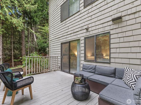 3921 108th Avenue NE A101, Bellevue WA 98004